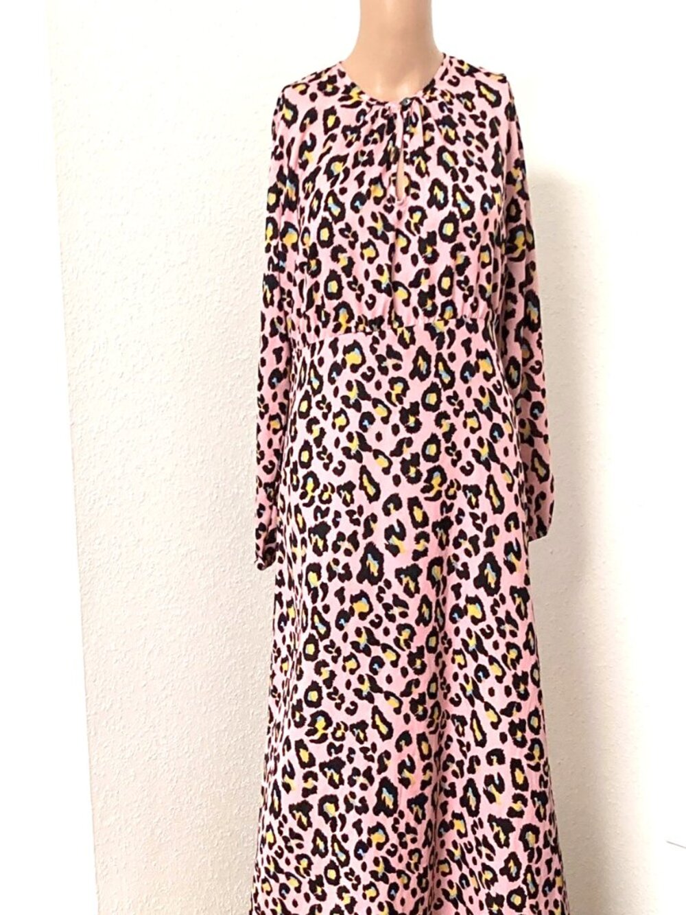 America & Beyond Women’s Pink Leopard Maxi Dress S Long Sleeve Round Neck Zip